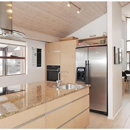 Luksus Sommerhus Beliggende I 9300 度假居 *