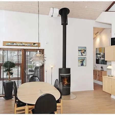 度假居 Luksus Sommerhus Beliggende I 9300 *